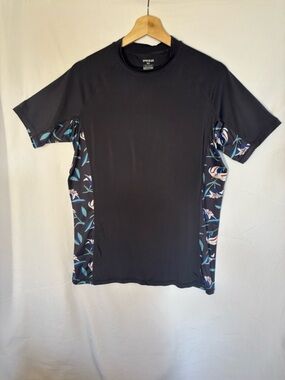 TSLA Active Short-Sleeve Rash Guard Swim Top - Black with Floral Panels